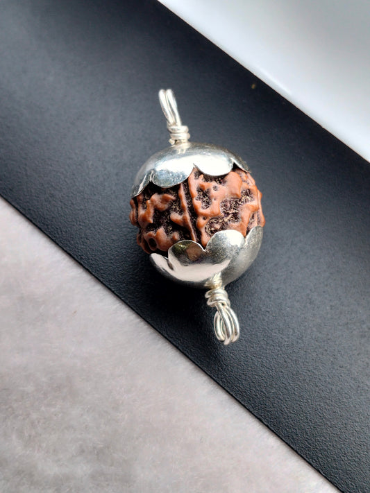 5 MUKHI RUDRAKSHA PENDANT – 92.5 SILVER