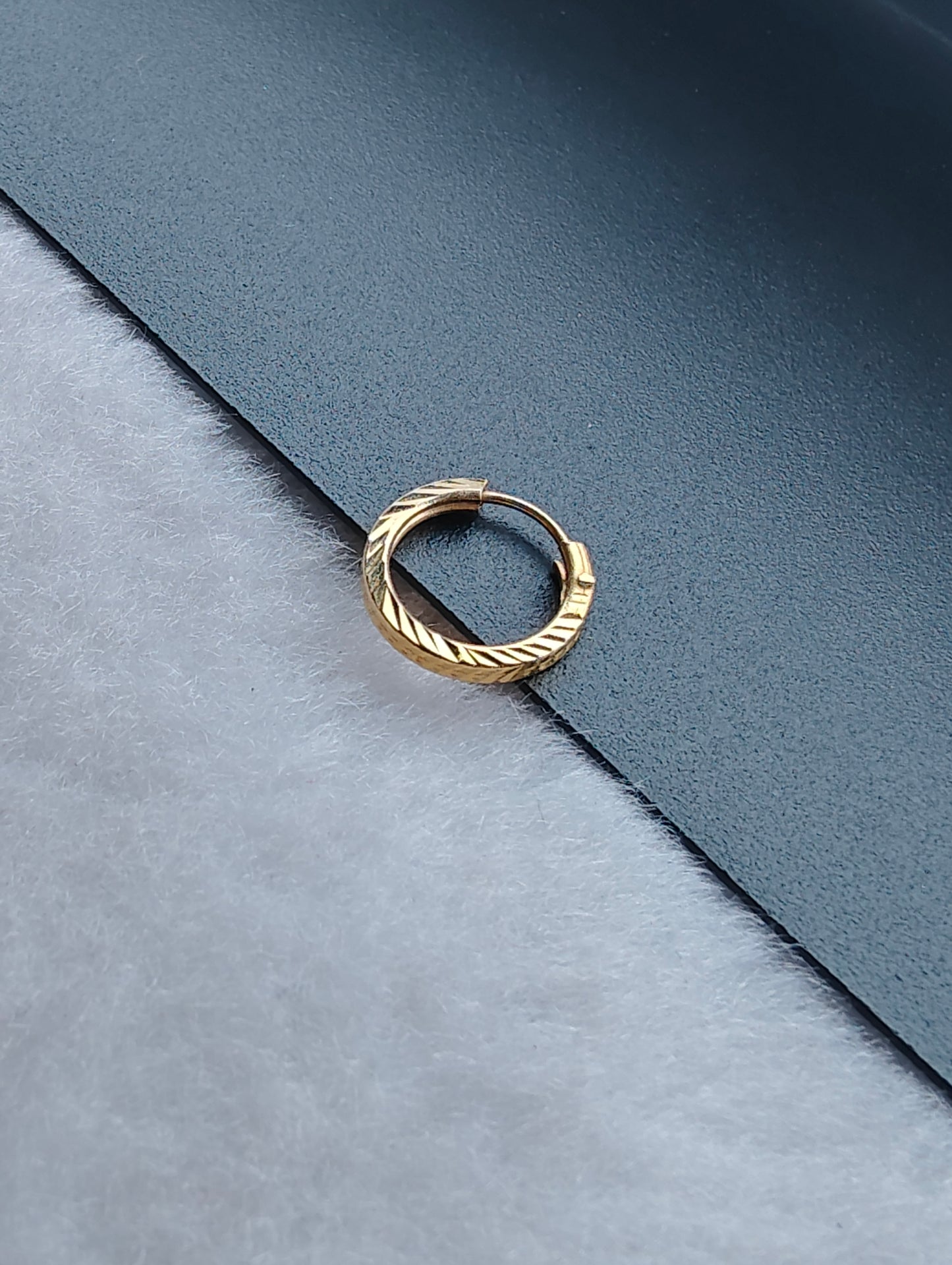 18KT GOLD BALI SINGLE EARRING