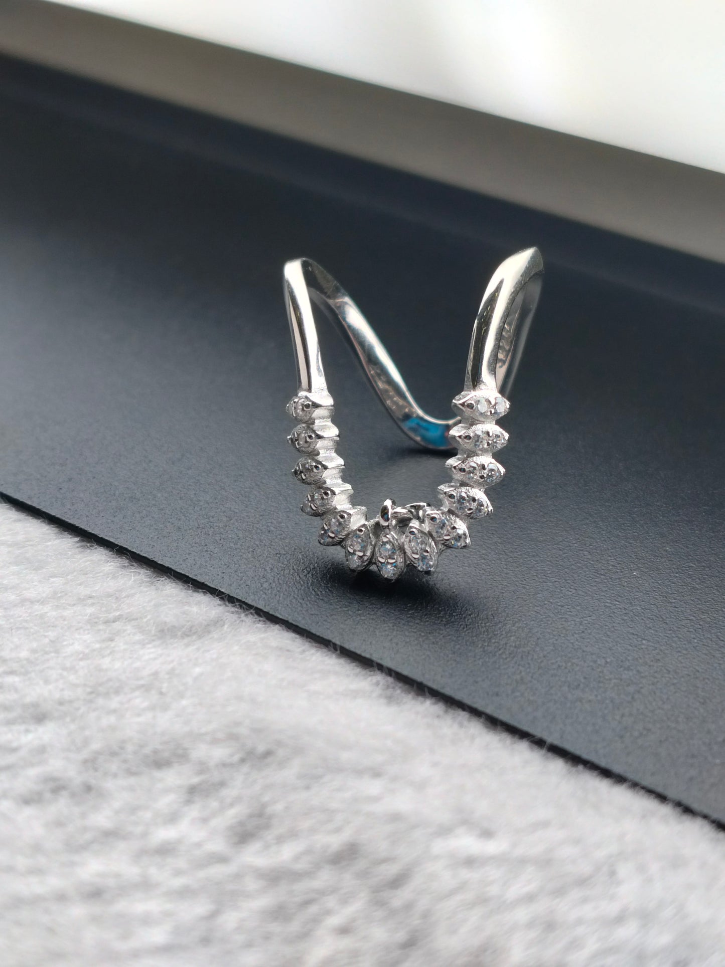 92.5 SILVER ADJUSTABLE VANKI RING (V RING) FOR WOMEN