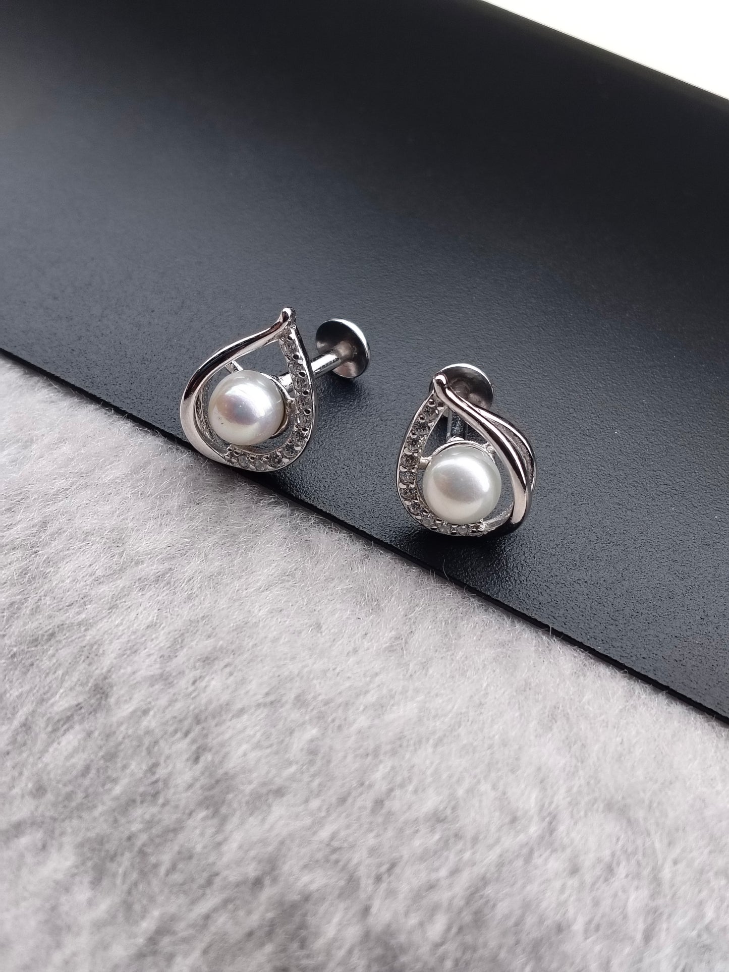 Radiant CZ 92.5 Silver Stud
