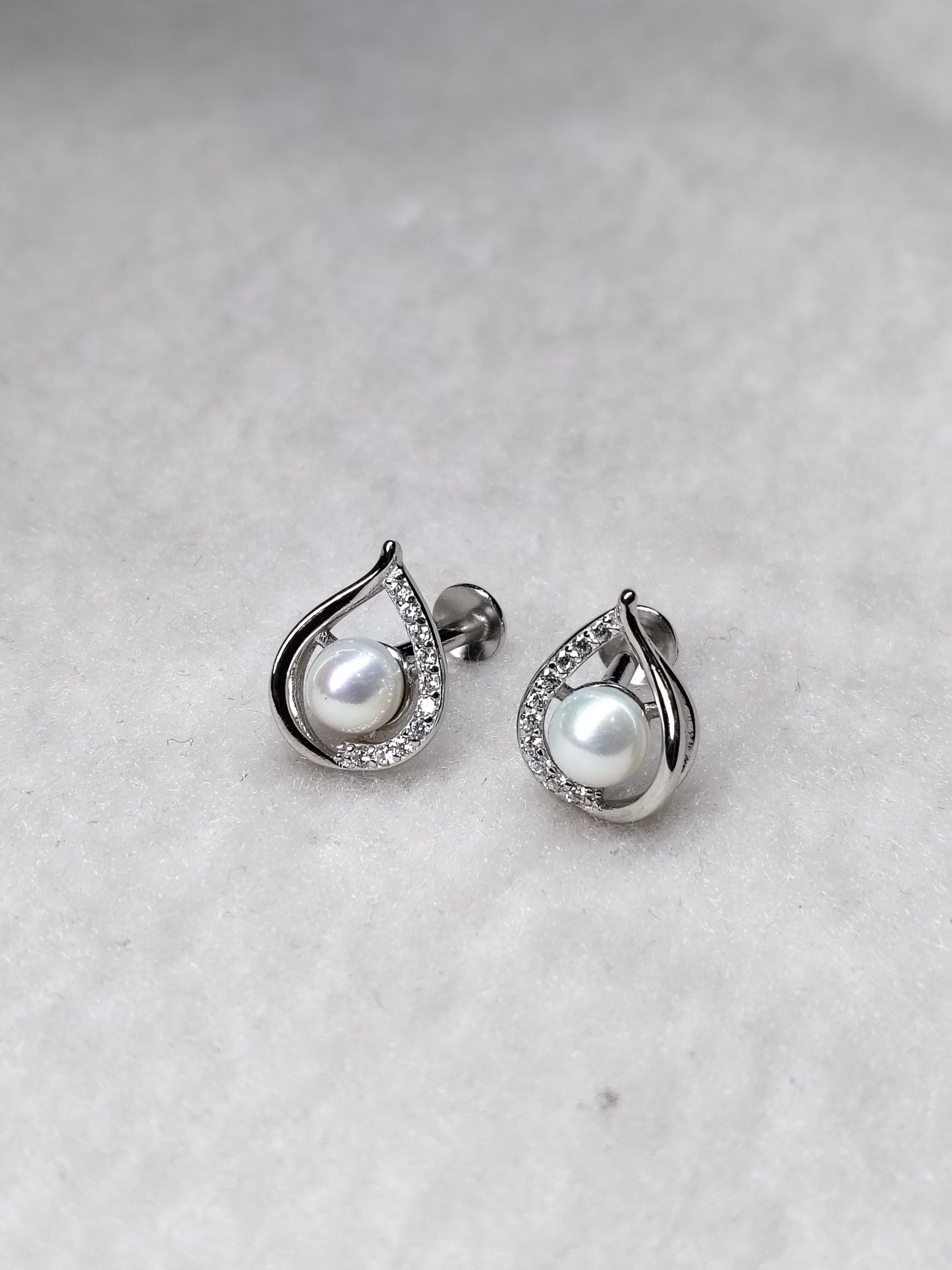 Radiant CZ 92.5 Silver Stud