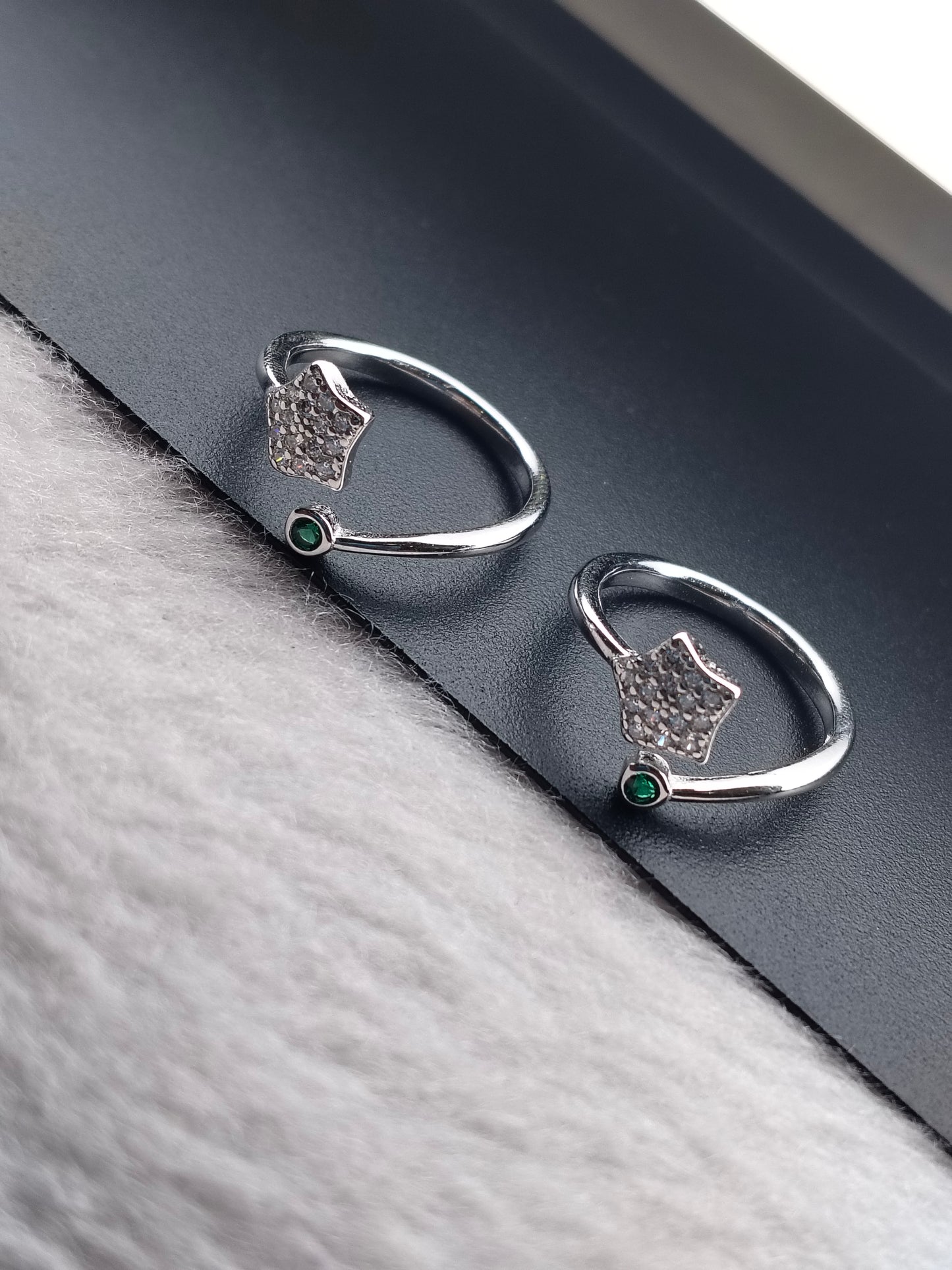 Sparkling Silver Toe Ring