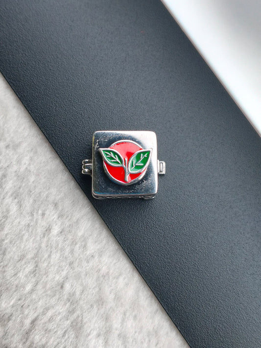 SILVER BUTTON HOLDER|AIADMK