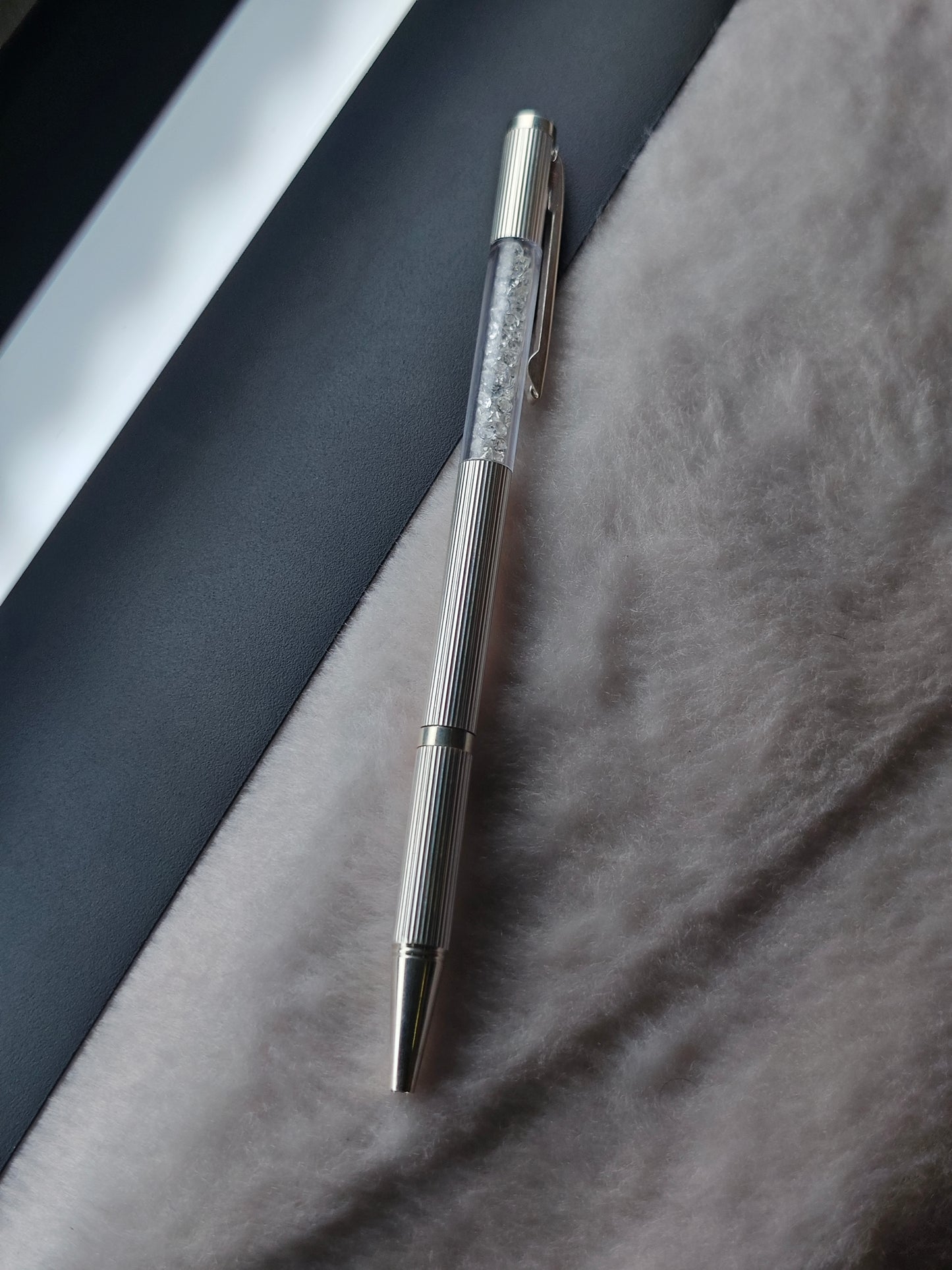 SILVER PEN -1