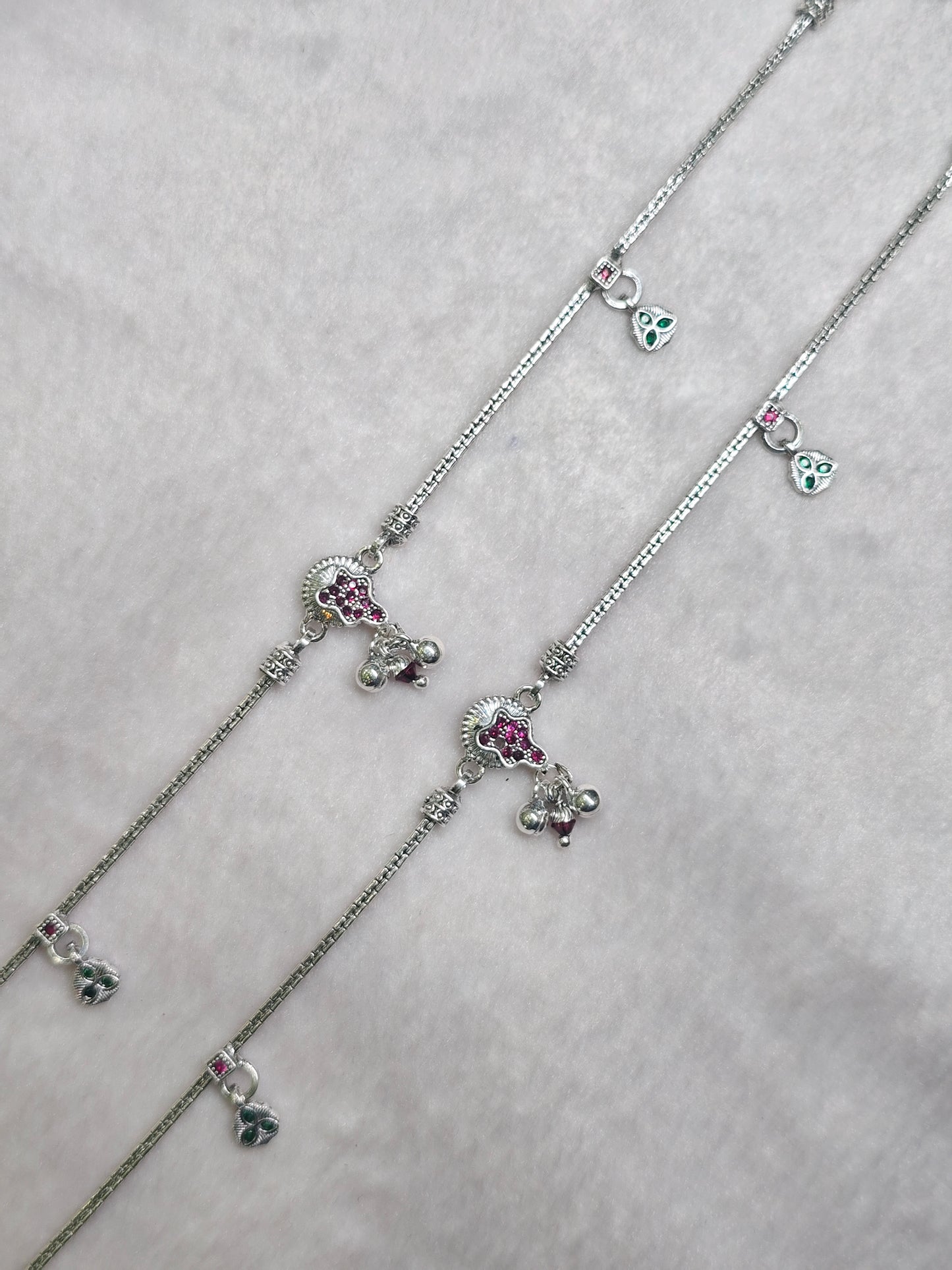 SILVER ANTIQUE ANKLET