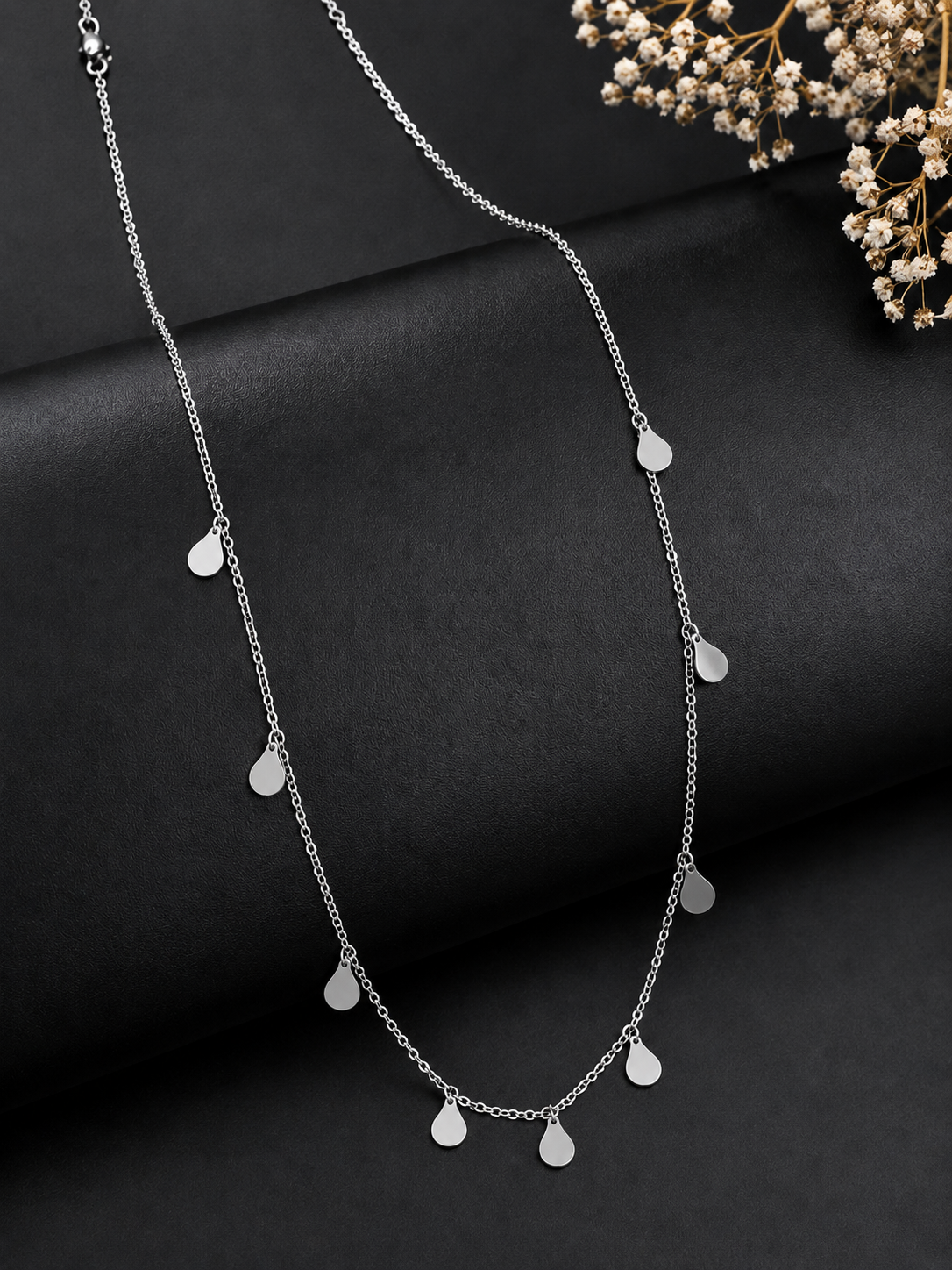 SILVER PENDANT CHAIN