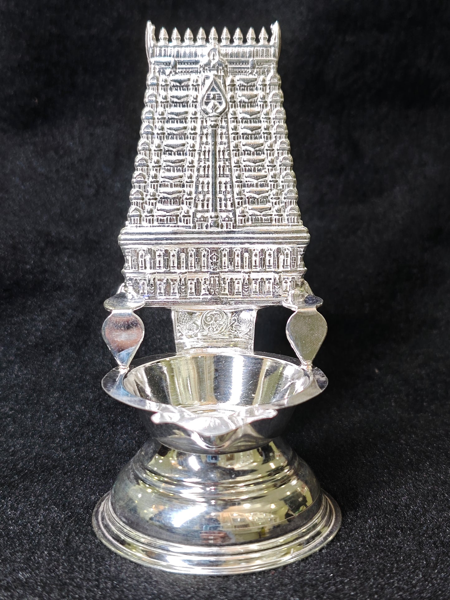 Thiruchendur Murugan Kamatchi Vilakku | Silver Pooja Lamp