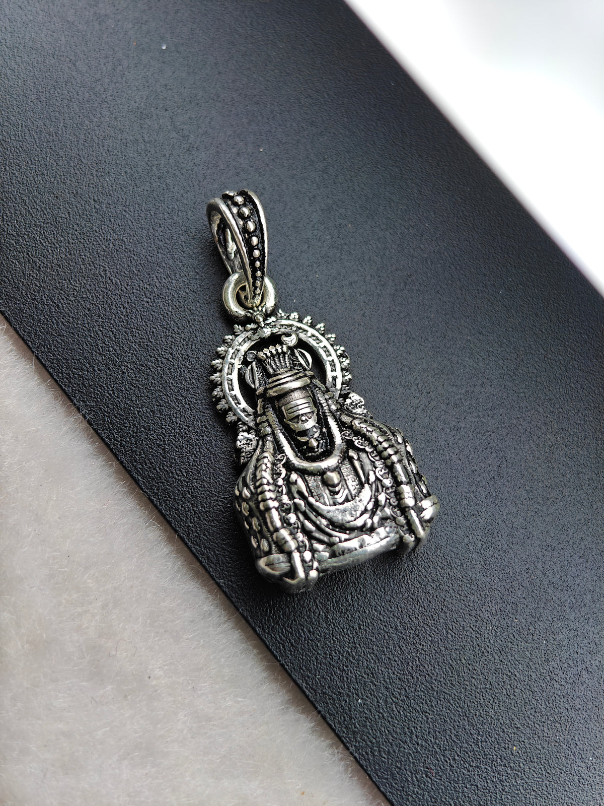 92.5 Silver Annamalaiyar Shivan Dollar | Oxidised Silver