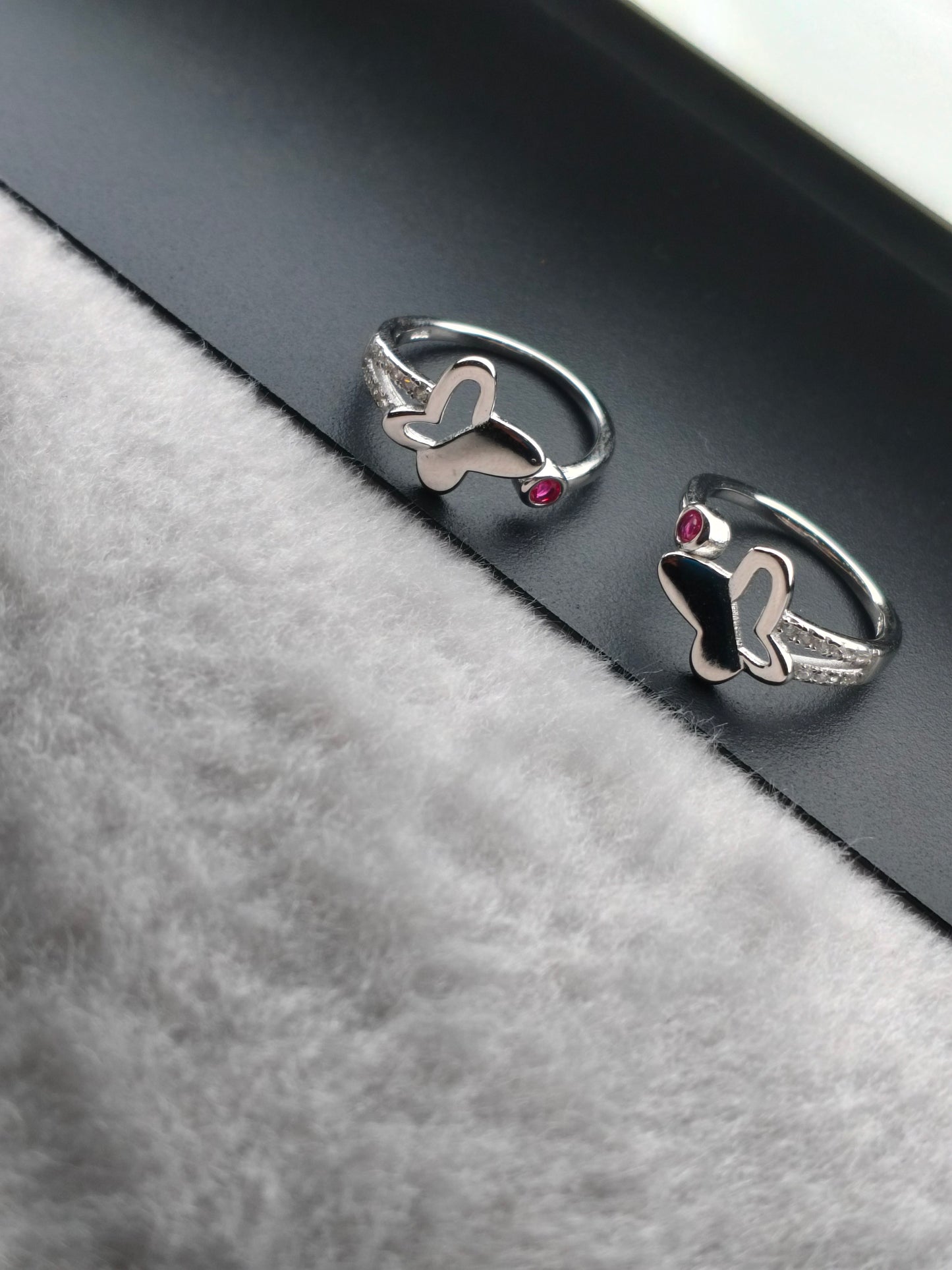 Sparkling Silver Toe Ring